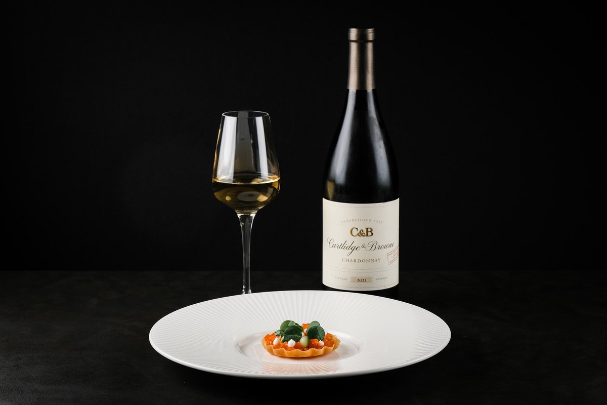 Chalk Stream Trout Tartlet

This little gem is the currently first course our tasting menus. Lightly-cured Chalk Stream Trout, buttermilk, cucumber, trout roe and oyster leaf served in a buttery brick pastry tartlet lovingly crafted by Molly.

<a href="/MichelinGuideUK/">The MICHELIN Guide</a>