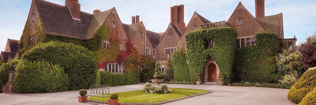 thetravellocker's tweet photo. Congratulations to @MalloryCourt Hotel &amp; Spa: Winner of the Boutique Hotel of the Year at the 6th Midlands Food Drink &amp; Hospitality Awards @mfdhawards #MFDHA23 #HeroesOfHospitality #BoutiqueHotel https://t.co/LsuBFtZRMG #rooms #restaurant #spa https://t.co/xo10MTOAgd https://t.co/eibvg0qf0a
