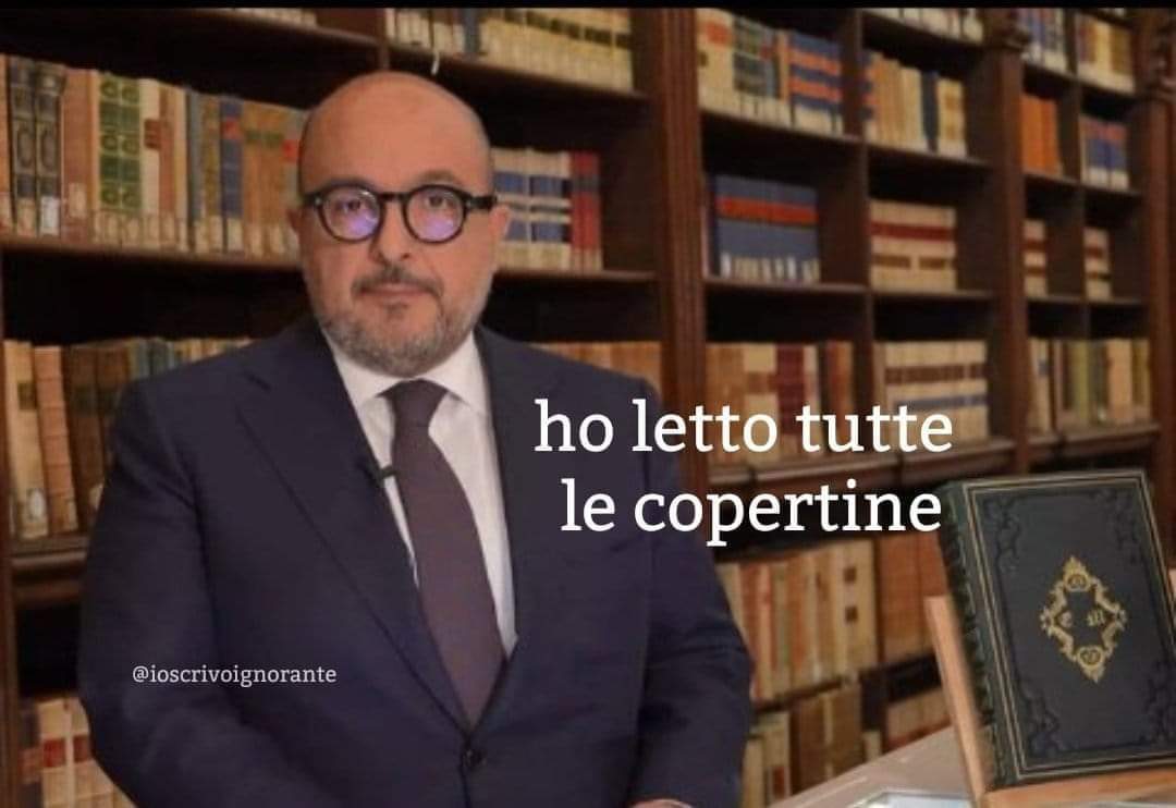 robertateano's tweet photo. Il ministro #Sangiuliano ha ammesso di non avere letto i libri del Premio Strega per cui ha votato

'A pazziella 'n man' 'e criature 🙄 https://t.co/rIYjTya5xn