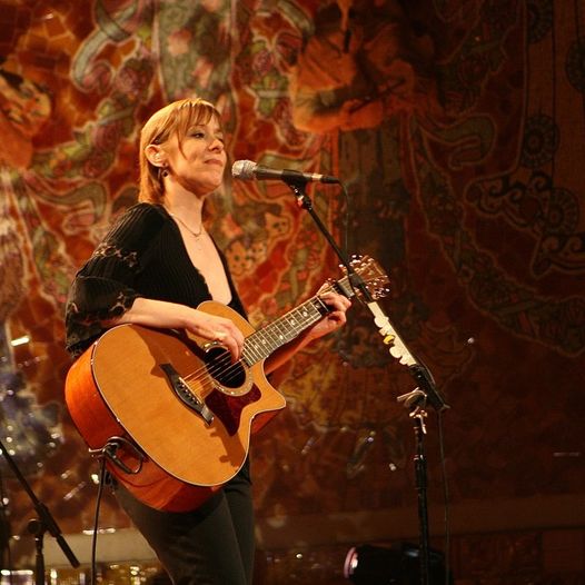 Happy Birthday
Suzanne Vega - July 11, 1959: Suzanne Vega is born in Santa Monica, California, U.S. 