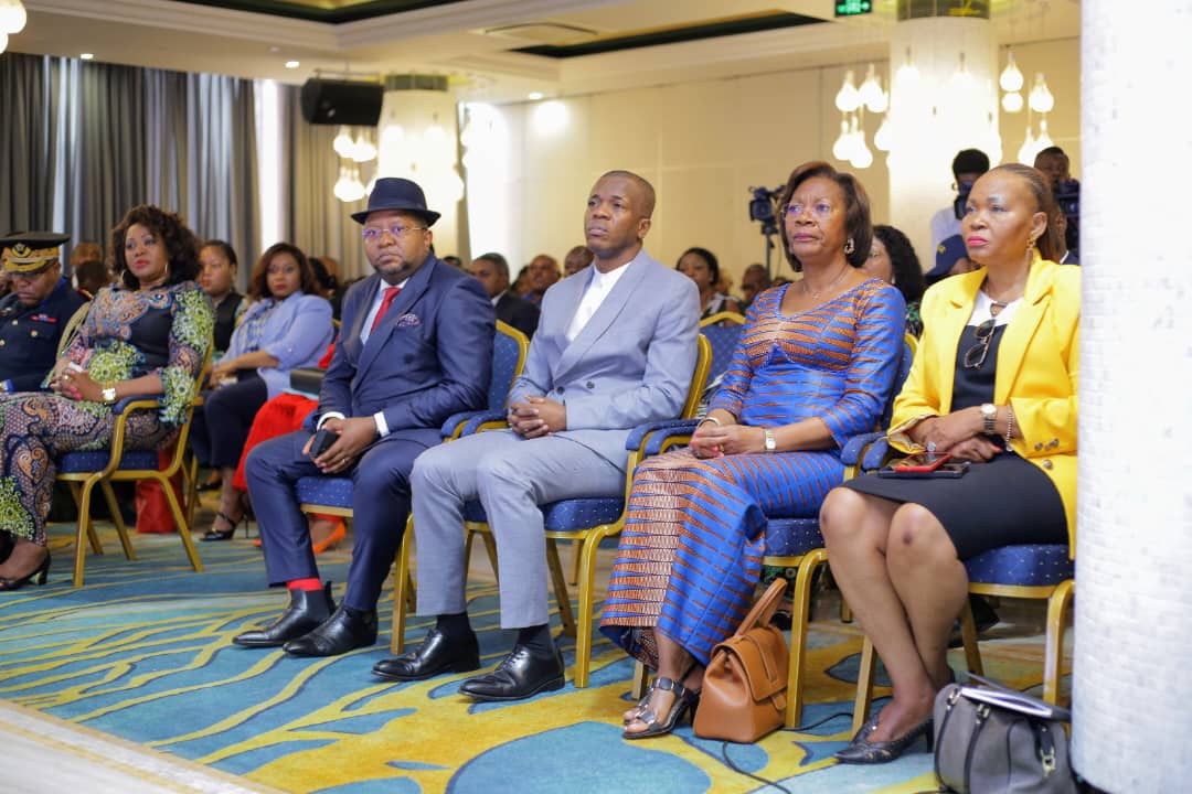 YouthSprint's tweet photo. #ProtocoleMaputo20ans
En adhérant au PM, l'État congolais avait pris deux engagements : 1. Observer le protocole ( respecter, protéger, promouvoir et mettre en œuvre les droits prescrits), 
2. Rendre compte tous les deux ans des mesures visant la mise en œuvre dudit protocole. https://t.co/V2oFbRImV8