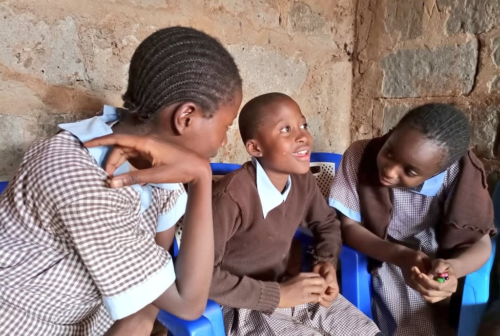 bwabkenya's tweet photo. 🌱 Mentoring shapes futures! Today, we celebrate the growth and achievements of Maria, a Fikisha Club mentee who's reaching new heights with her two mentors Jane and Grace guidance. Together, we are making a lasting impact in our community. Join us! 💙✨ #loveyourcity #beahero https://t.co/LWWFcU5JZr