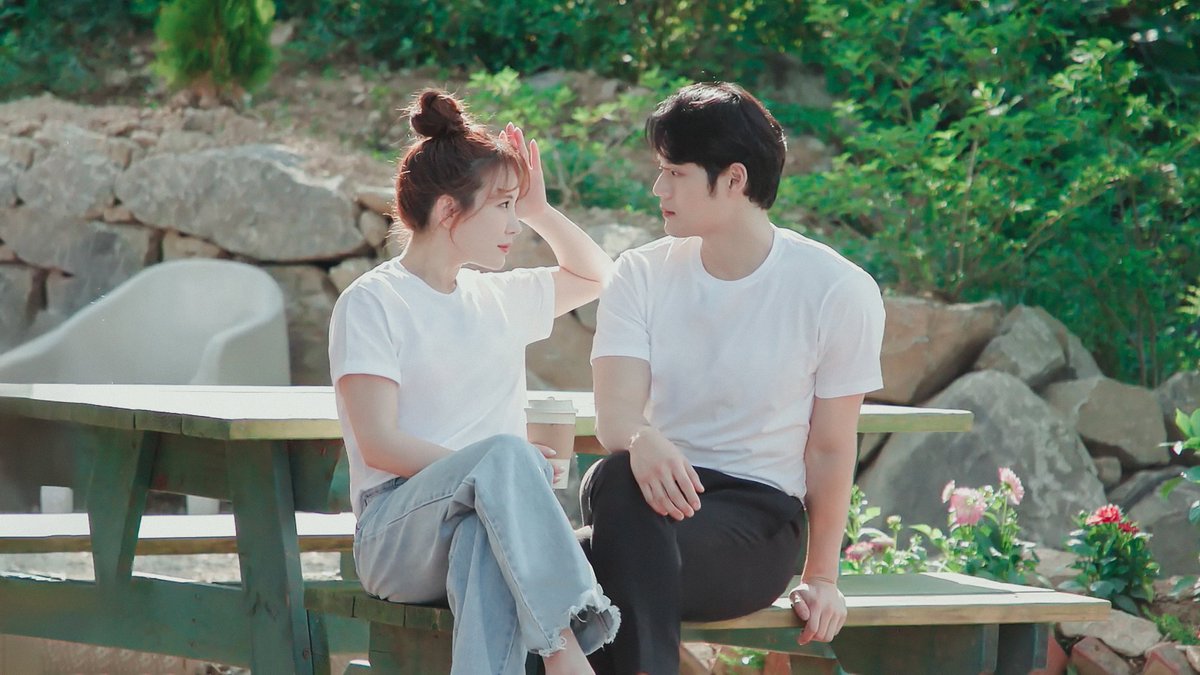 altrogiorno's tweet photo. 제작사들은 책임지고 인간여름 서경수 정썸머가 말아주는 로맨스 서사를 보여주세요 https://t.co/0fnj1H8hHO