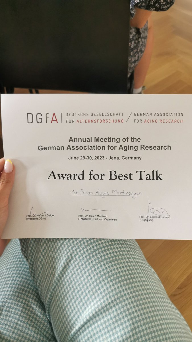 ErmolaevaG's tweet photo. Congratulations to @AsyaScienceAge for getting the best talk award at #DGfA conference. Asya presented her work on how #UV light can act as a #dietary restriction mimetic! This is 3rd (2 best talks and best poster) award for our lab within few years at DGfA. Many more to come! https://t.co/LJkMpIKP4i