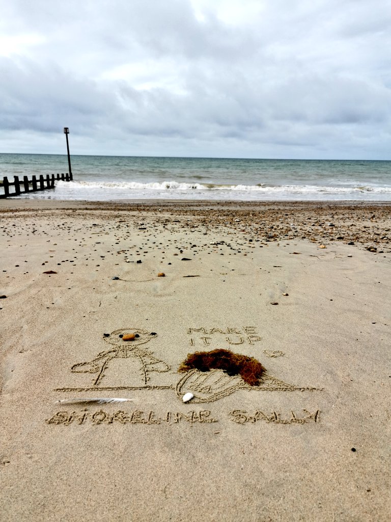DigiDaughter's tweet photo. Make It Up 🤡🐲 #Kukla #Ollie #OliverJDragon #BurrTillstrom 🇺🇸 #FranAllison #adlibbed #JuniorJamboree #puppets #clown #dragon #glovepuppets
💛 #Covid2022 #Lockdown2021 #morale #VitaminSea 🌊🌊🌊 #DuneToons #Lockdown2020 #comics #cartoons ✍️ #SandBanksy #shorelinesally No.1925-6 https://t.co/2c4hsv8lO0