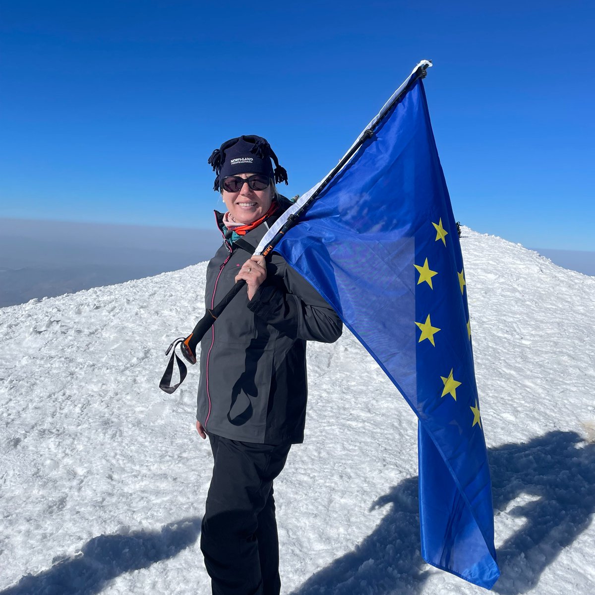 EU_Armenia's tweet photo. 🇪🇺🇦🇲The best view comes after the hardest climb. EUD colleague @SKasmann from the top of the Ararat 🗻 #TEI https://t.co/J8fTVsfhW8