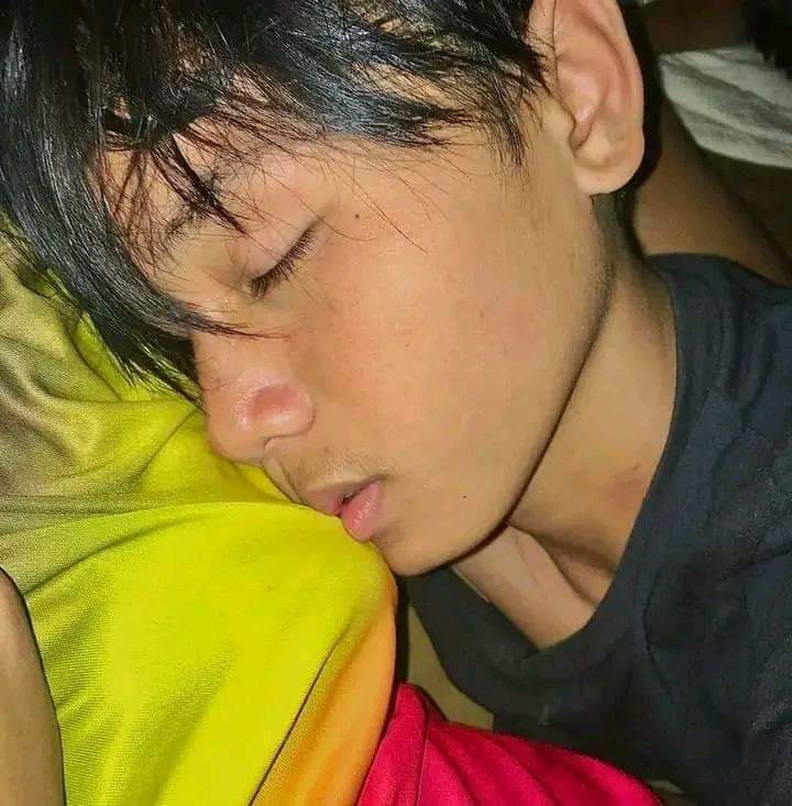 Kevinmutiversa's tweet photo. Pov:
Ikaw ang pahinga ko.. https://t.co/pZ0KLYIoY1