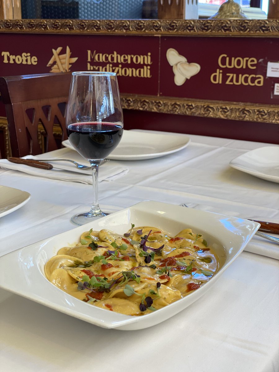 Madrid_Style's tweet photo. 🛍️+🍣🍷🍩🍟¿No es el planazo perfecto para terminar un día de compras?

Elige tu plato favorito y ¡Disfrútalo en @NassicaGetafe! https://t.co/vT887rWwEL