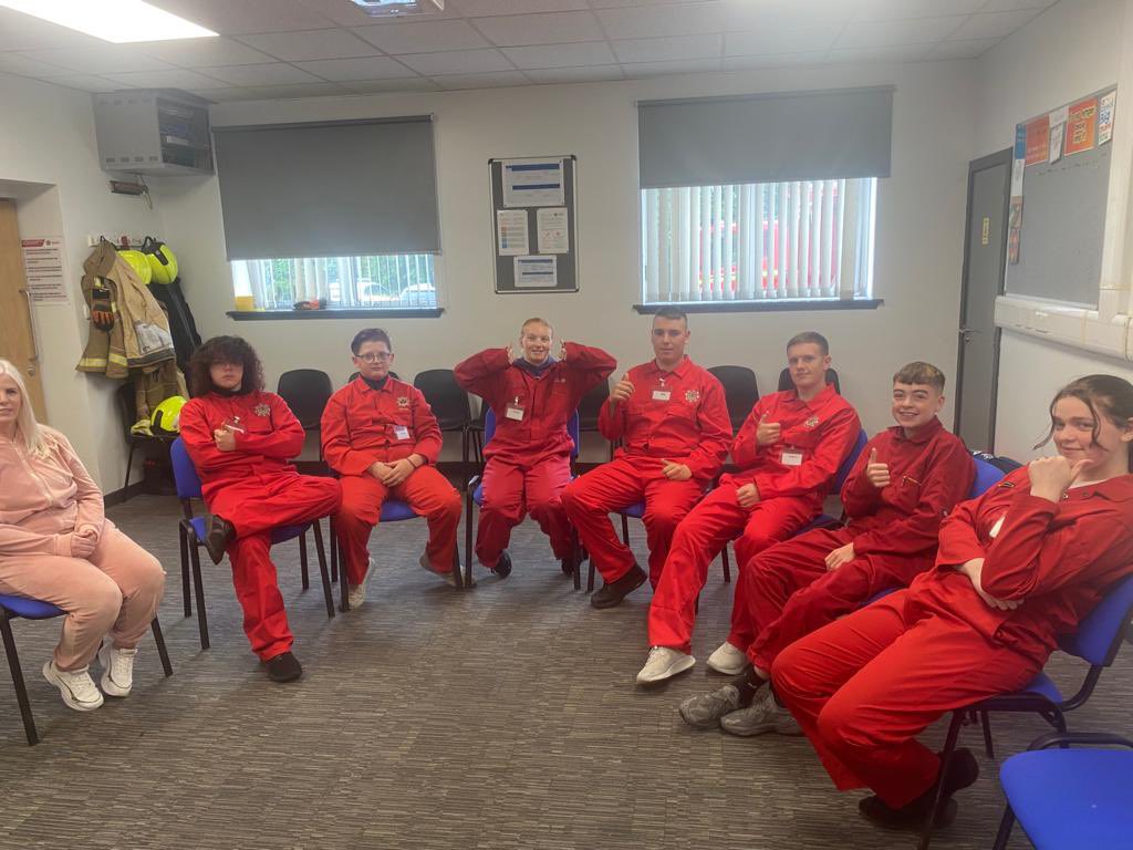 NLCYouthwork's tweet photo. Airdrie young people participating in Fire Reach! Taking part in new experiences, making new friends and having great fun! Thank you to the Fire and Rescue team of Coatbridge for an amazing opportunity! 🚒🧯#YouthWorkChangesLives #FireReach @fire_scot https://t.co/d4DbvTF4SY