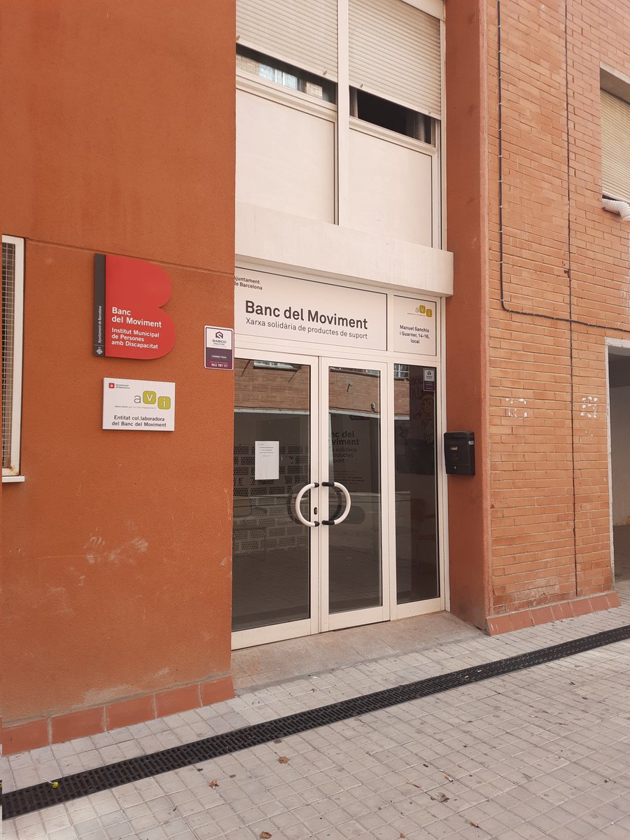 Hoy ha tocado darle una segunda vida a la silla d ruedas de Aitor, y qué mejor que donarla al <a href="/banc_solidari/">Banc Solidari de Material Ortopèdic</a> para q otra familia pueda aprovecharla.
Gracias Betty y Lili por vuestra ayuda durante todos estos años🥰
Ha sido un placer conoceros.
Aitor se ha llevado vuestro cariño❤️