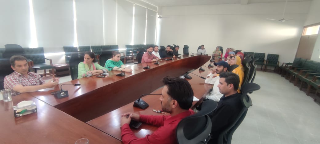 ciss_ajk's tweet photo. DG IT Board, Govt. Of AJK Dr. Khalid Rafiq visited CISS AJK. Dr. Shahid Hameed, Director CISS AJK discussed the prospects of collaboration between CISS AJK and IT Board. Dr. Khalid also had a interactive session with the research team. @AsmaKhawaja5 https://t.co/8pNv8bD9py