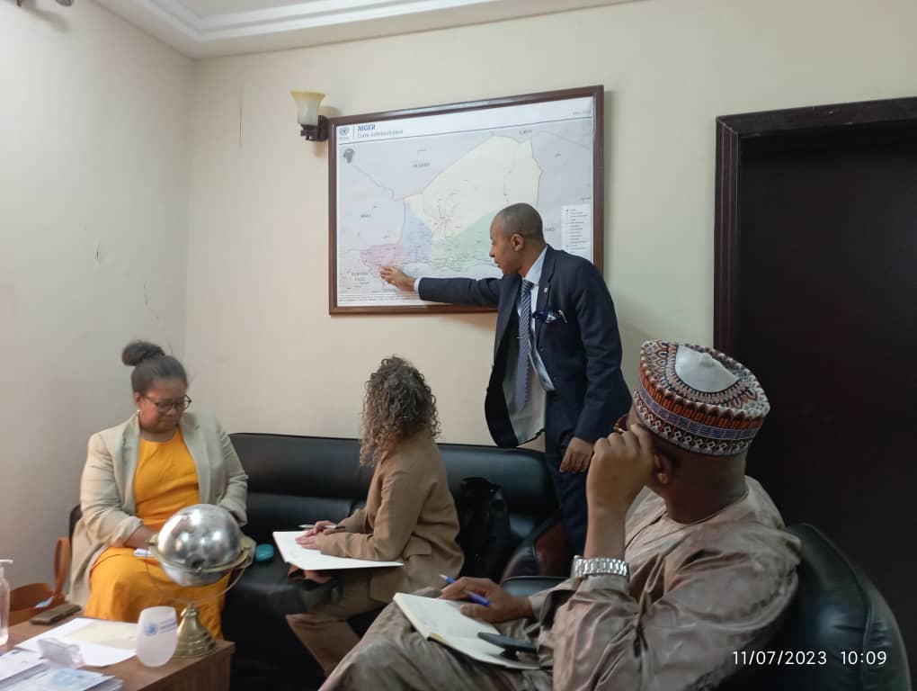 un_niger's tweet photo. Le Représentant a eu des échanges fructueux liés aux questions de promotion et de protection des droits de l’homme avec Madame Simone O. Joseph du Bureau d’Analyse de l’Afrique du Département d’Etat Américain. https://t.co/6App52Q58T