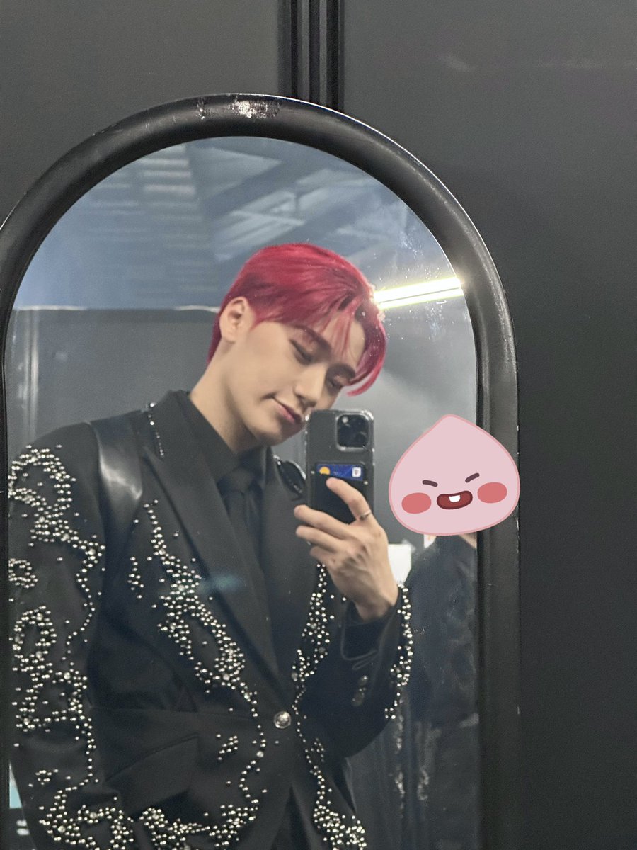 ATEEZofficial's tweet image. [#산] 🍅🍒
#ATEEZ #에이티즈