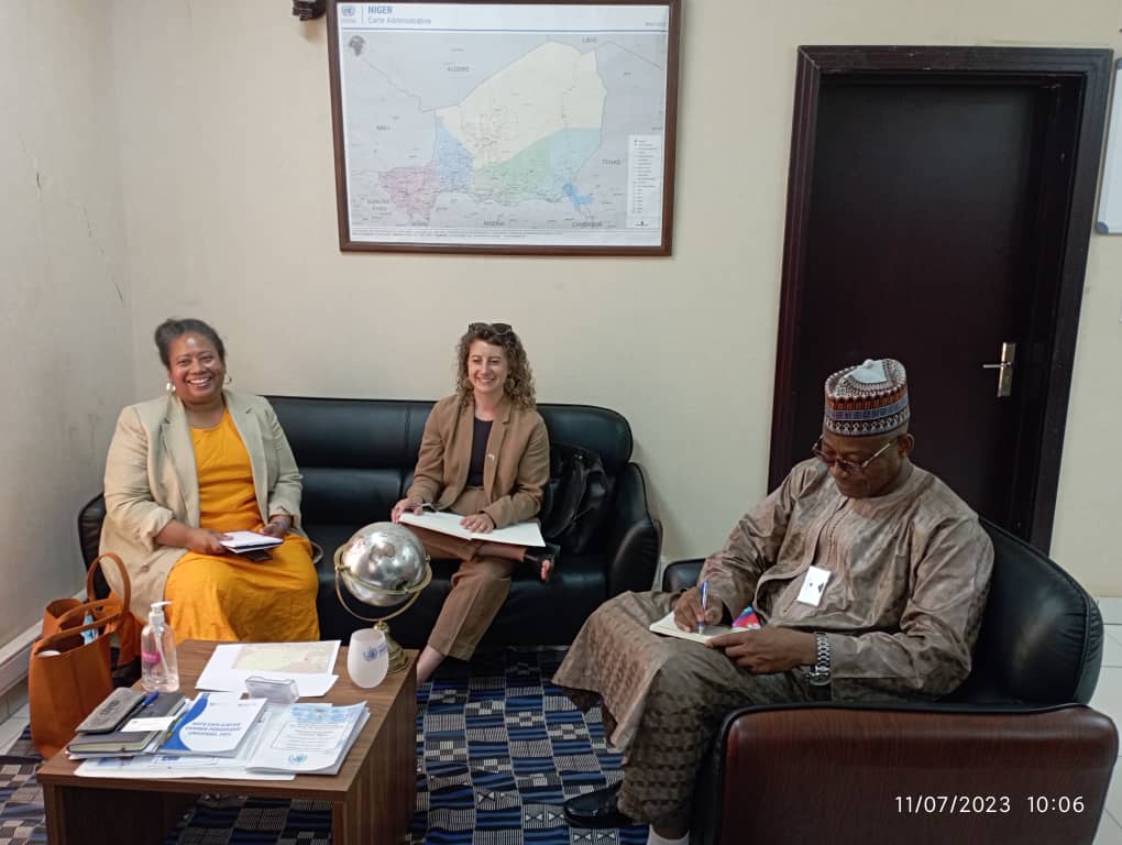 un_niger's tweet photo. Le Représentant a eu des échanges fructueux liés aux questions de promotion et de protection des droits de l’homme avec Madame Simone O. Joseph du Bureau d’Analyse de l’Afrique du Département d’Etat Américain. https://t.co/6App52Q58T