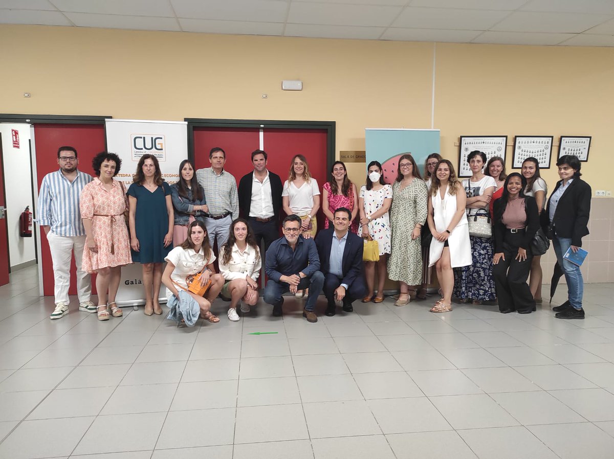 gieconpsalud's tweet photo. Finalizamos el @cursosveranouc "Fondos Next Generation EU y Financiación de la Salud Digital".

🫂Agradecemos a todos los ponentes y asistentes al curso. 

¡Recordar, no es un  "Adiós", es un "Hasta Luego" 😊!
@IDIVALdecilla 
@glpg_ES https://t.co/2OEsJYA0B0