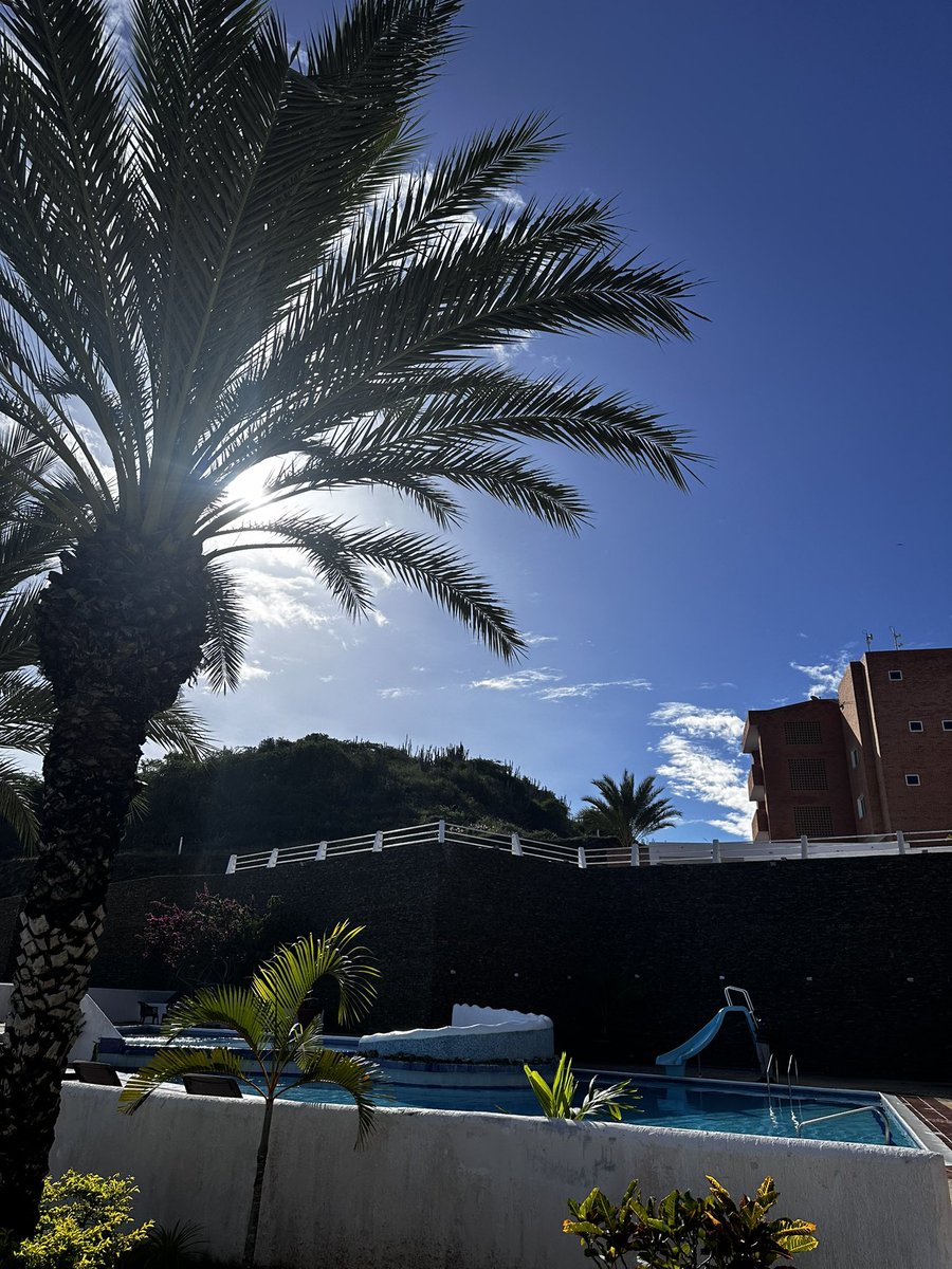 Hoy amanecíamos radiantes! Ese sol hoy está que quema 🔥 
En mi isla bonita #Margarita