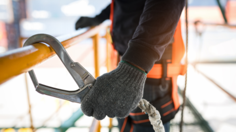kimberkrautter's tweet photo. New advances in technology and automation are making construction jobs safer than ever as machines take over some of the more dangerous jobs, thereby reducing the number of on-the-job injuries. Perhaps there’s a positive for blue-collar workers in the AI r https://t.co/4SOlvar4qw https://t.co/ZxZttHzEzN