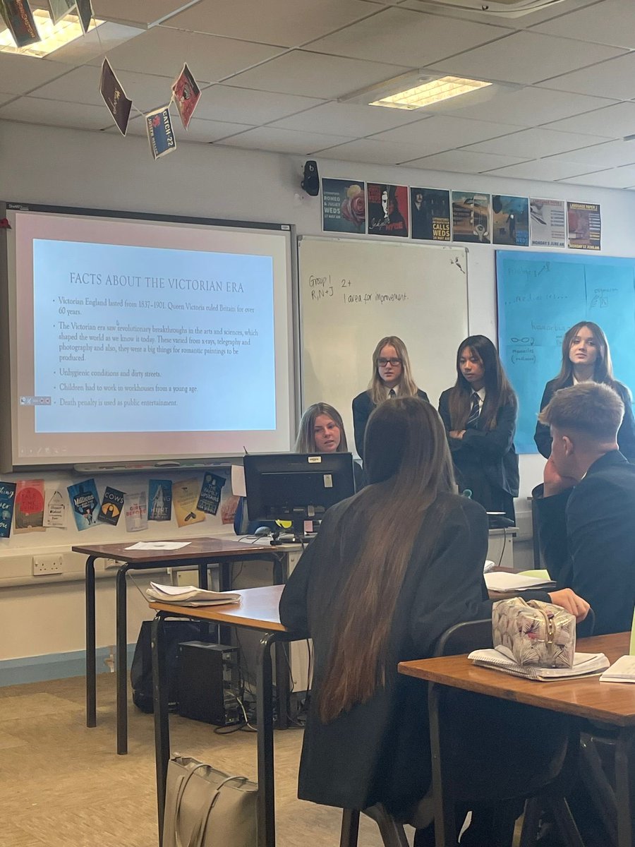 TSS_ENGLISH's tweet photo. Y9s presenting Victorian context to their peers https://t.co/40Ui9aOaB2