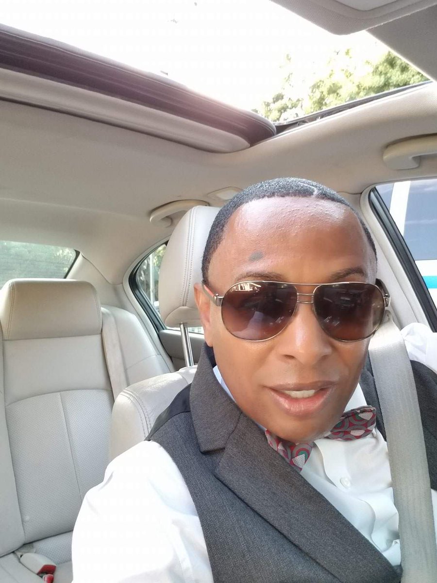 PhorRealTho's tweet photo. EYEWEAR DROP.....POST A PHOTO IN A PAIR OF YOUR FAVORITE EYE GLASSES!!! https://t.co/MD6yW8mPAt