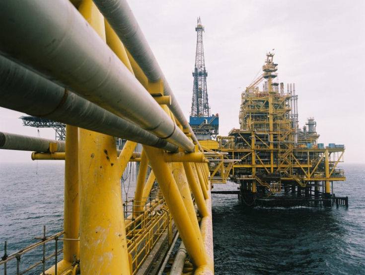 vin68721's tweet photo. #lifeatsea #maritime #offshore #vessel #oilandgasindustry #oilandgas #sealife #sailor #ship #seaman #engineer #seamen #lifeonship #shiplife #shipping #instaship #instashipping #seafarer #crewlife #shipspotting #marineengineer #heavylifting #heavylift #heavyweight #crane #cranes https://t.co/I3ZFIRaNJb