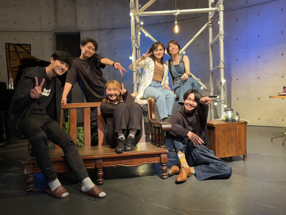 rino_kumamoto's tweet photo. \\お知らせ//

一昨晩、ようやく公開されました！
NEM KiTで初めて楽曲Cover企画をやってみました🔥✨
今回はおんなふたり版ラストファイブ。

CC字幕では 担当した日本語訳詞が、
原詞と一瞬に出ます👀🎶

いつもお世話になっている皆様のご協力で一本の動画作品として挑戦が叶いました。

みてね！→ https://t.co/uRaANZnAzR