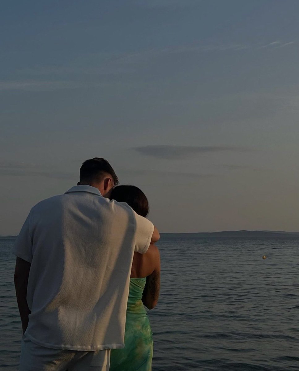 me and who (@meandwh) on Twitter photo 