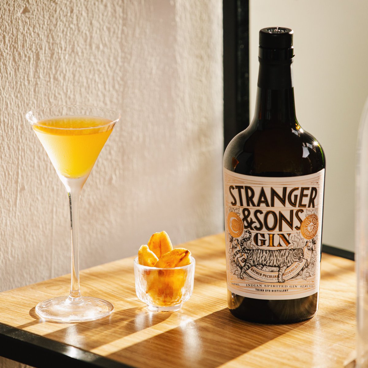 strangerandsons's tweet photo. Sweet fortune sits at the bottom of every stranger cocktail — go ahead, do yourself a favour and stir one at home today.

#StrangerAndSons #CocktailHour #GinCocktail #IndianGin https://t.co/gdYDNH89Am