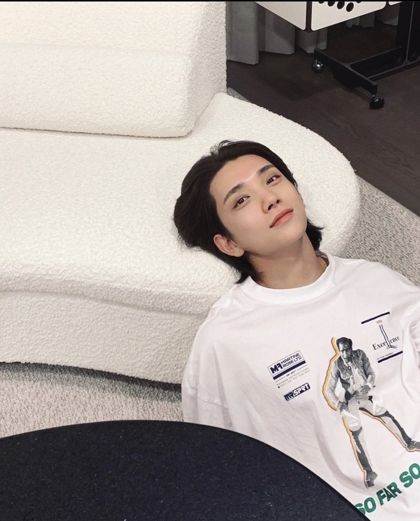 daeng_i_'s tweet photo. 이걸 찍어준게 윤이라고..? 윤홍 사귄다고...? 진짜 사귄다고..? https://t.co/Zo9I74g2Ev