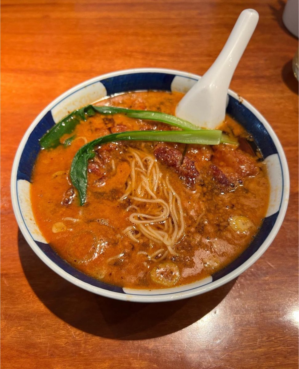 今日はラーメンの日🍜みたいなので、ト◯プラ銀座店時代にとってもお世話になった【はしご】さんへ🍥

今もお付き合いのある方々のほとんどが前店からのお客様で幸せ者です💓💓