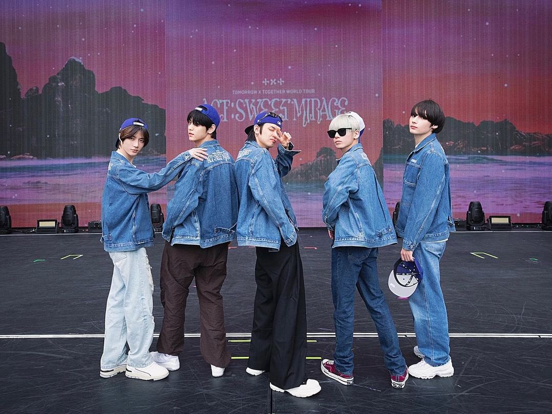 ckh040319's tweet photo. a thread of some TXT photos can make me cry : https://t.co/EsQtwjZbCV