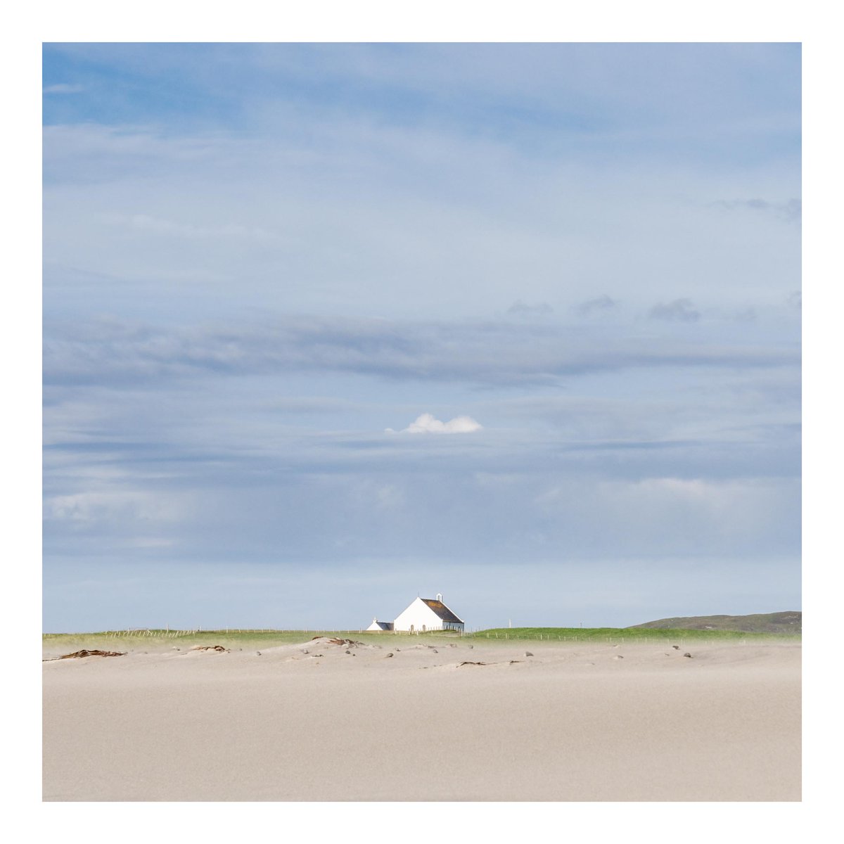 Supergios's tweet photo. 1/2 - Wanted to share not just 4 this week for #sharemondays2023 but 8. These are super folks well done for your shortlist this week
@AnSolasOir with the Outer Hebrides
@MP0rk with Edges
@oleadam with Wild Camping in the Lake District
@GeraldineCurtis with oxeye daisies
#photos https://t.co/alc72IsoLy