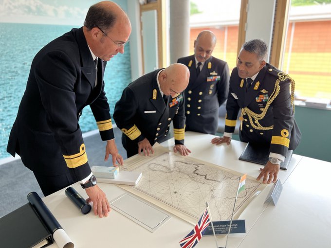ecosolutionsecs's tweet photo. This week the Indian Navy Hydrographic Office and UKHO reaffirm the MoU between our two nations.  

This collaboration enables improved safety of the mariner under the global convention of Safety Of Life At Sea (SOLAS), supporting trade, sustainability and environmental protection.