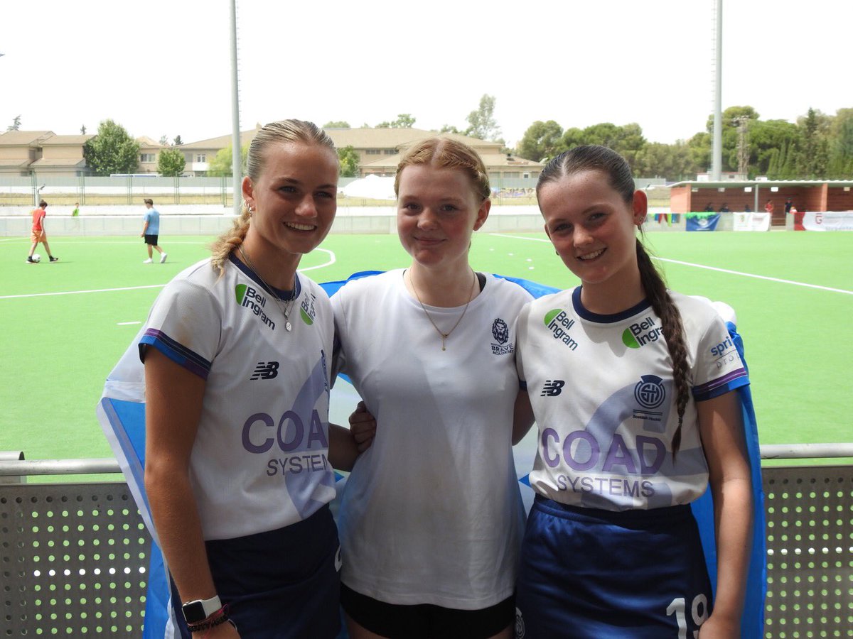 shieldsy69's tweet photo. @UddyHockey Amber, Lilly and Verity post England match. Girls did the club proud in heat of over 100 degrees https://t.co/B8q4h9CKQf