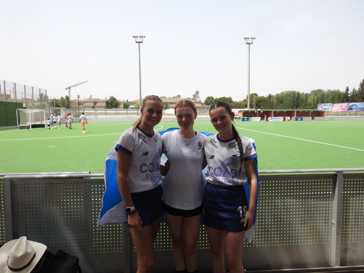 shieldsy69's tweet photo. @UddyHockey Amber, Lilly and Verity post England match. Girls did the club proud in heat of over 100 degrees https://t.co/B8q4h9CKQf