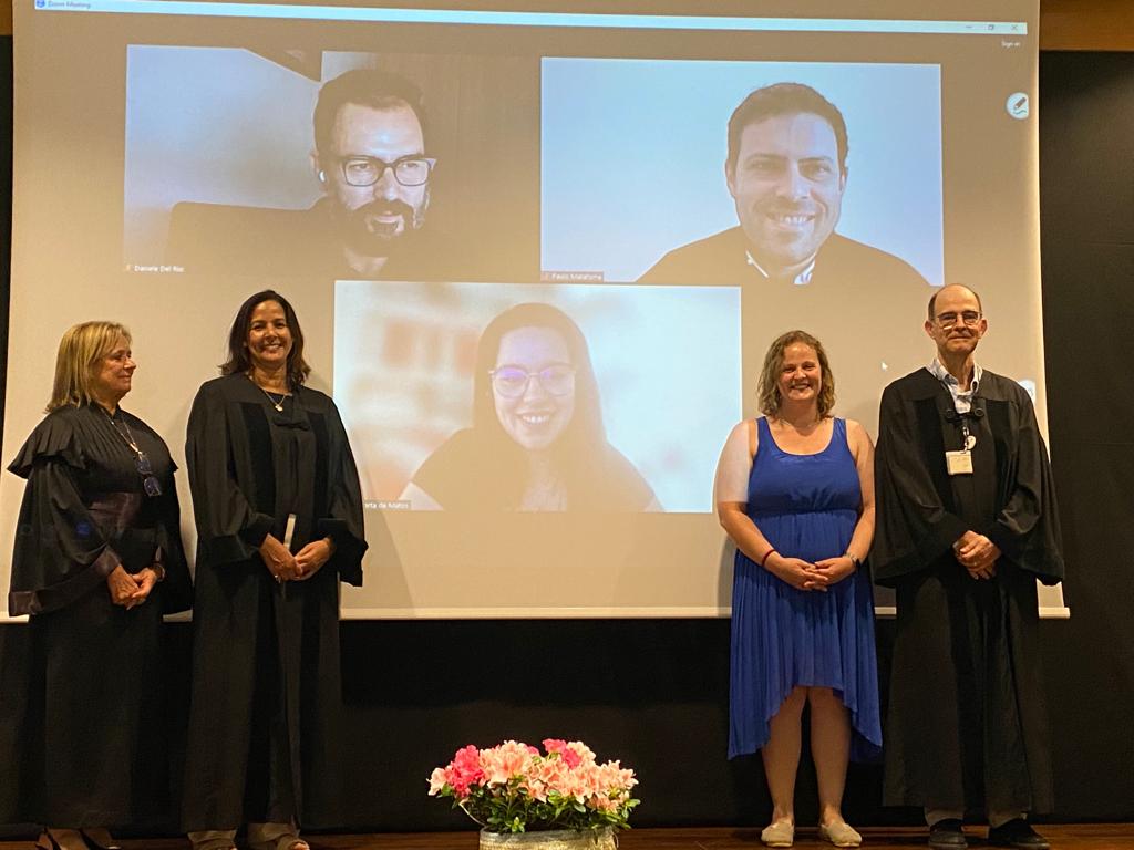 TBiologyLab's tweet photo. 📢Congratulations to Doctor Ana Raimundo for defending her #PhDThesis in #Bioengineering @MIT Portugal! 
Her #research work, “Unraveling the action of urolithin B against islet amyloid polypeptide toxicity”, was supervised by Regina Menezes Echaniz &amp; Cláudia Santos.

Best wishes! https://t.co/QrL4iNZ52v