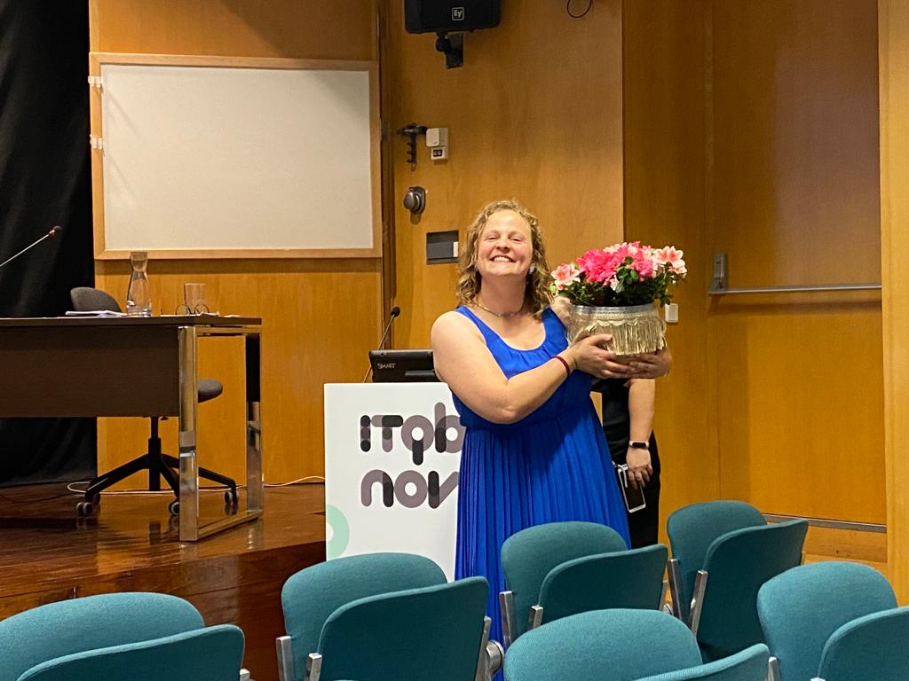 Regina Menezes Lab (@tbiologylab) on Twitter photo 📢Congratulations to Doctor Ana Raimundo for defending her #PhDThesis in #Bioengineering <a href="/MIT/">Massachusetts Institute of Technology (MIT)</a> Portugal!
Her #research work, “Unraveling the action of urolithin B against islet amyloid polypeptide toxicity”, was supervised by Regina Menezes Echaniz & Cláudia Santos.
Best wishes! 📢Congratulations to Doctor Ana Raimundo for defending her #PhDThesis in #Bioengineering <a href="/MIT/">Massachusetts Institute of Technology (MIT)</a> Portugal!
Her #research work, “Unraveling the action of urolithin B against islet amyloid polypeptide toxicity”, was supervised by Regina Menezes Echaniz & Cláudia Santos.
Best wishes!