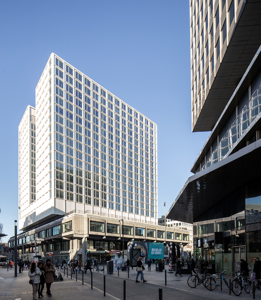 Cement_Europe's tweet photo. 🏢 Transformed! A 1969 modernist tower in Brussels 🇧🇪 was stripped to its #concrete core &amp; repurposed into a vibrant public space, showcasing the #sustainability and adaptability of concrete in urban development. #SustainableConstruction 
🔗 More projects:
https://t.co/As8CV0Q8h8 https://t.co/UoH2XVTKJp