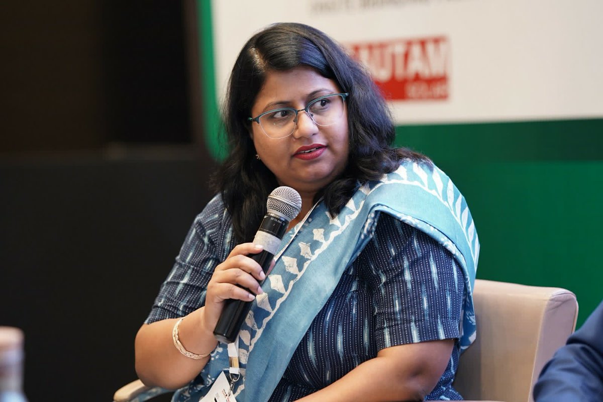 amplussolar's tweet photo. At the recently held RE ASSETS INDIA 2023,
Ms. Rashmi Shringi, VP (O&M) at Amplus Solar, highlights the role IoT & AI are playing in enhancing renewable asset management and performance at Amplus to maximise the impact of clean energy. #WithTechnologyAtTheCore #AmplusSolar https://t.co/tmm76BfDn5
