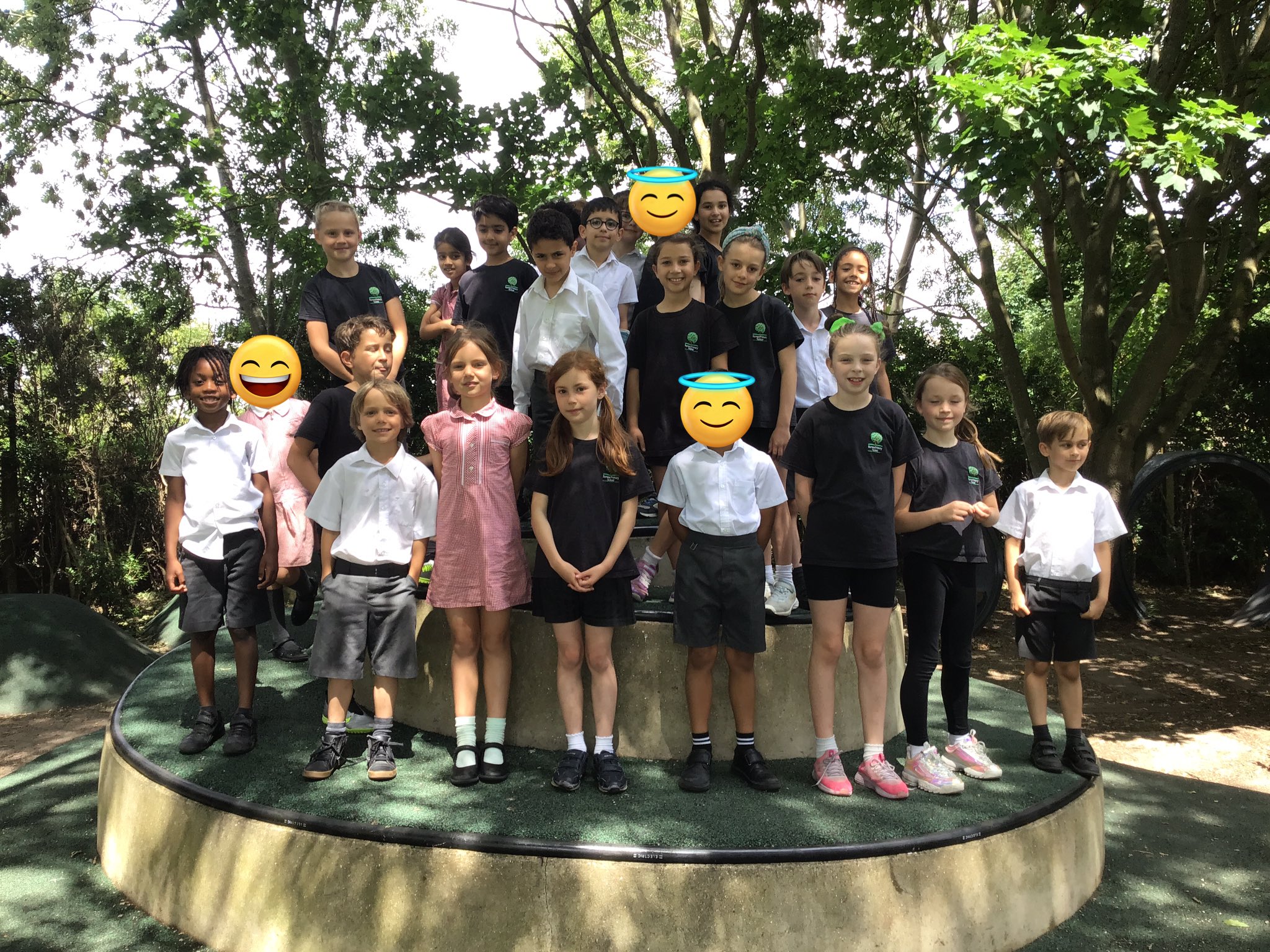 Barnes Primary on Twitter "Y2 have loved their visit to Y3! They can’t