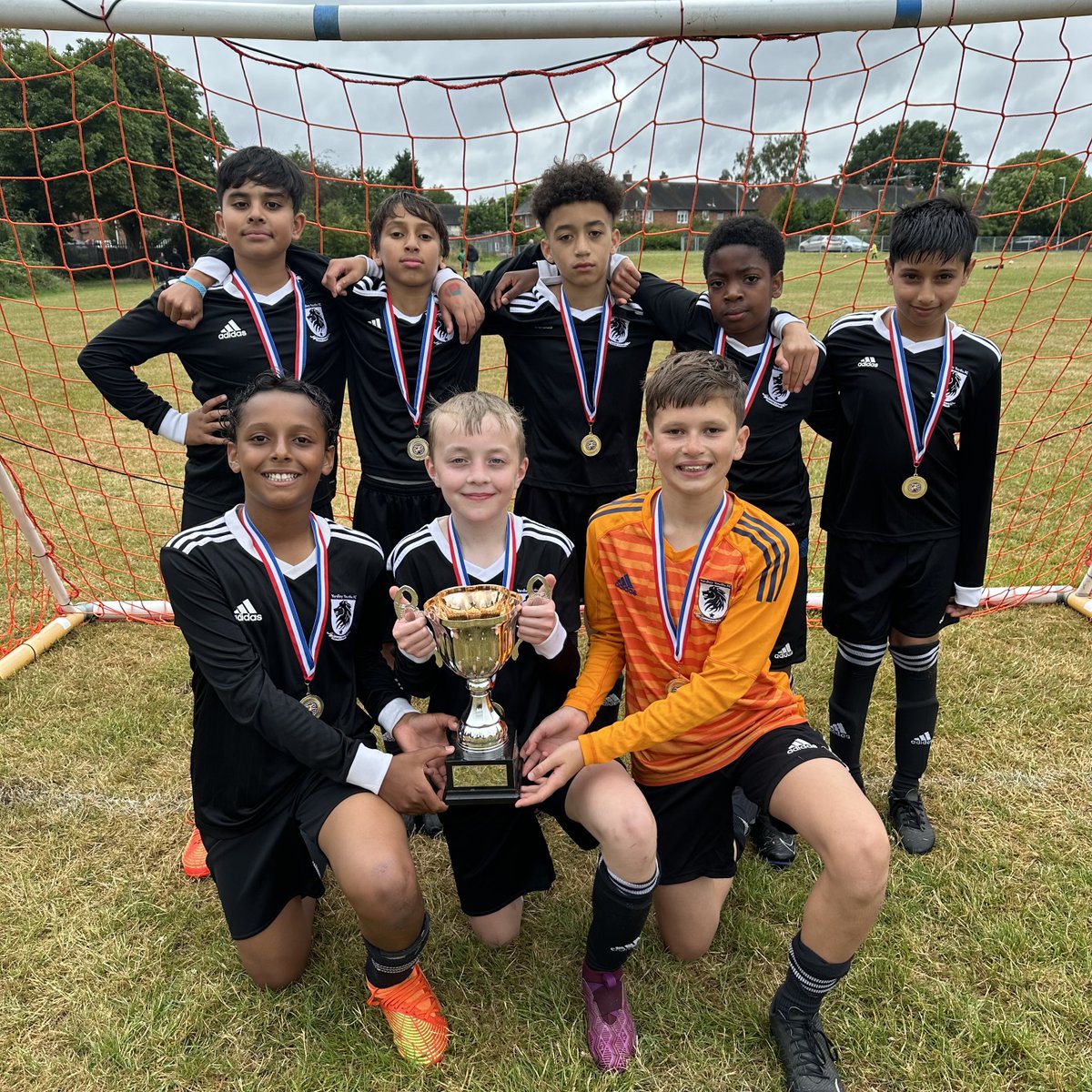 Yardley Youths FC (@yardleyyouthsfc) on Twitter photo 🏆CHAMPIONS🏆
Yardley win the <a href="/EBPSFA/">East Birmingham Primary Schools FA (EBPSFA)</a> Boys Alan Fowles Trophy!
Results from yesterday’s finals:
⚽️Yardley 1 - 0 Mapledene
⚽️Yardley 1 - 0 Timberley
⚽️Yardley 0 - 0 Lyndon
The trophy returns to Yardley for the first time since the 2018-2019 season! 💪
WELL DONE BOYS! ⚽️👏 🏆CHAMPIONS🏆
Yardley win the <a href="/EBPSFA/">East Birmingham Primary Schools FA (EBPSFA)</a> Boys Alan Fowles Trophy!
Results from yesterday’s finals:
⚽️Yardley 1 - 0 Mapledene
⚽️Yardley 1 - 0 Timberley
⚽️Yardley 0 - 0 Lyndon
The trophy returns to Yardley for the first time since the 2018-2019 season! 💪
WELL DONE BOYS! ⚽️👏