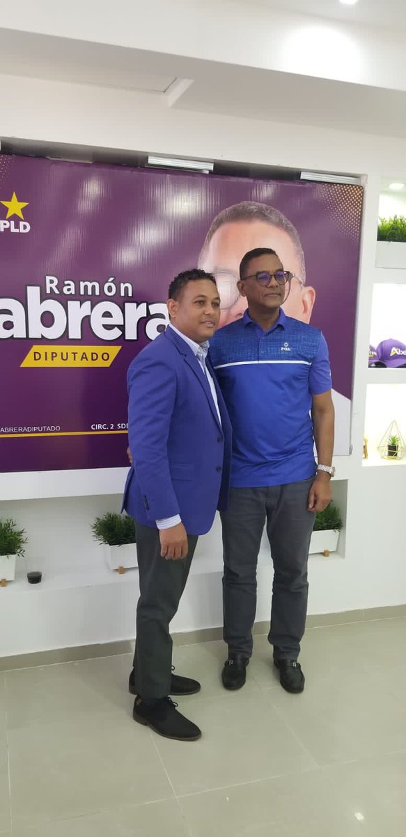 leocarmateo's tweet photo. Gracias @Ramoncabrerac proximo Diputado por circunscripcion 2 de SDE por recibirnos en su oficina.

#CabreraDiputado https://t.co/rEkKc2Tq9k