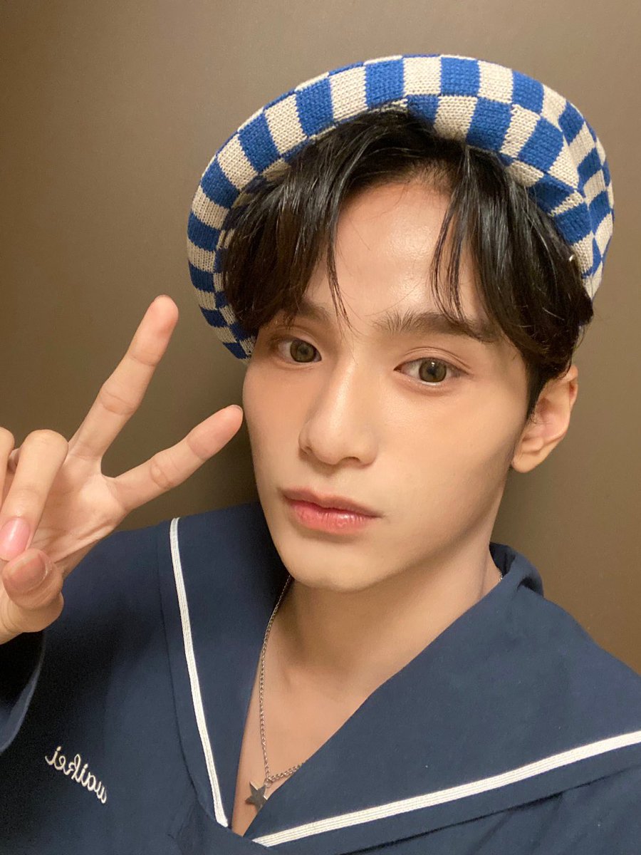 [#자얀] 

Today im really happy able to see you guys !! Either in person or through the screen ! 💛 쏘블리들 ! i love you guys so much
많이 많이 사랑해 💛💛💛 

#XODIAC #소디엑 #ZAYYAN #자얀
