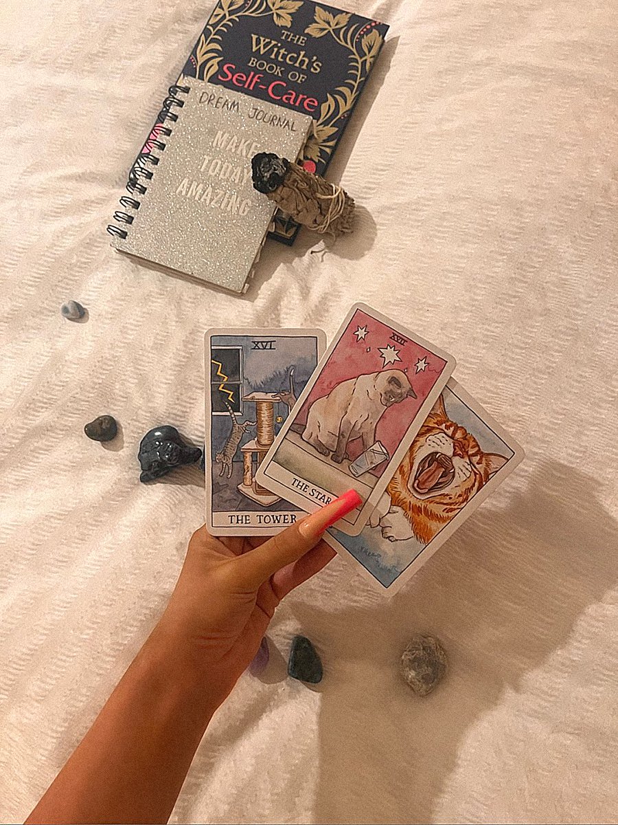 elclarkxx's tweet photo. ★ astrology free message 444 you ★
 - what you need to hear right now -

• like 
• comment your sun &amp; rising
• retweet 
• follow moi

(intuitive &amp; astrological msg) https://t.co/hMEOc8SQPi