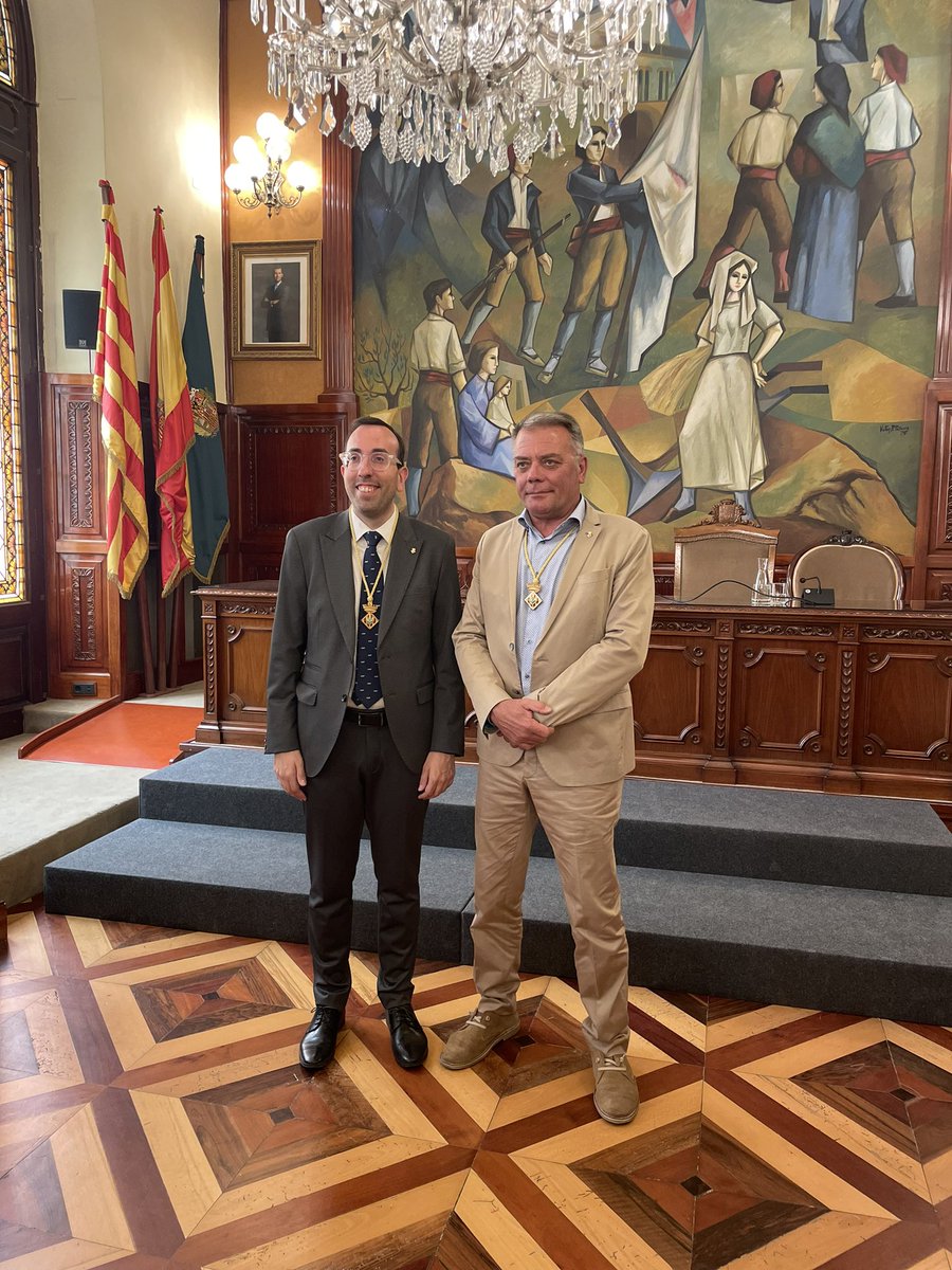 PP_LLEIDA's tweet photo. @xavipalaulleida , cap de l’oposició a la Paeria, i Joan Simeon, regidor del PP a Mollerussa, inicien nova etapa a la Diputació de Lleida amb mà estesa per a defensar els interessos de les persones.
#pplleida #lleidaimplicada #diputaciolleida https://t.co/2z5TRDgl07