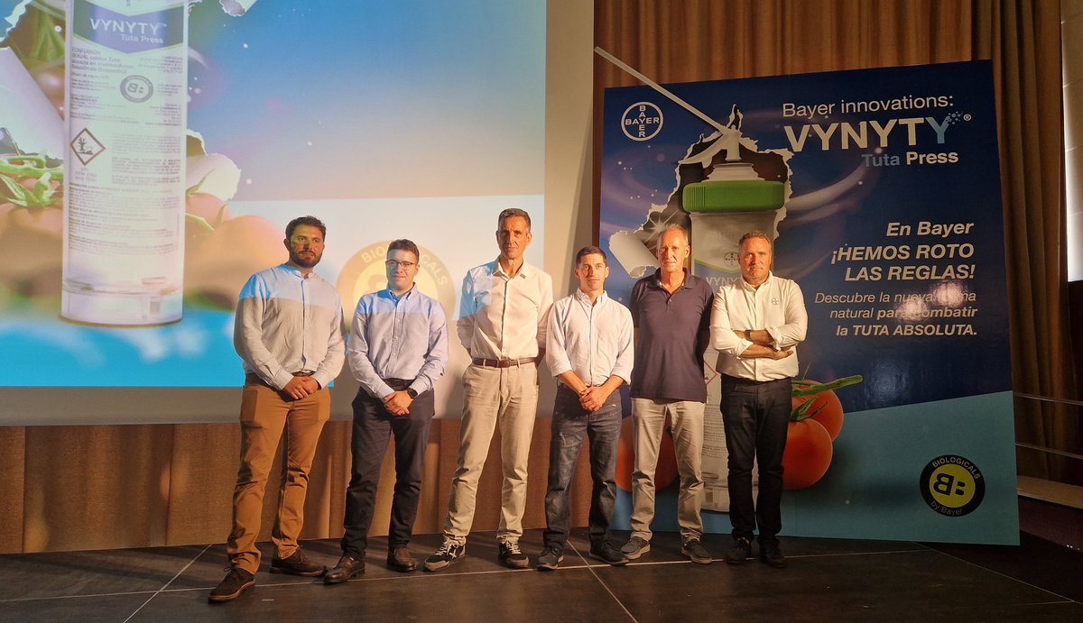 Bayer4CropsES's tweet photo. @alvaroramos23 🔚 Terminamos la jornada con el #TeamBayer de expertos que nos han guiado por la estrategia de control de Tuta absoluta con la nueva innovación de Bayer ➡ #VYNYTYtuta

¡Muchas gracias a todos los asistentes por acompañarnos! 😊 https://t.co/AhWMieT8Ig