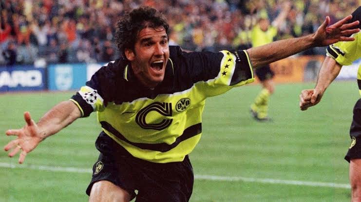 osmanzkc's tweet photo. @bbosports Bir kişi de yazmamış. Tabii ki Karl-Heinz Riedle https://t.co/iH26OLlzZB