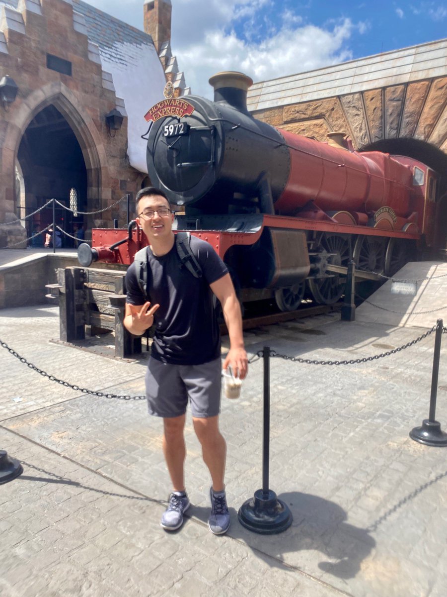 UFHepGastro's tweet photo. 🔥Fellow spotlight🔥

🌟Steve Qian MD / 1st year fellow
-Hometown: Herndon VA
-Medical school: Virginia Tech
-Residency: UF
-Career interests: TBD
-Hobbies: Lifting, eating and reviewing food, exploring new places, tennis, video games #GITwitter https://t.co/9ioVWIBoLh