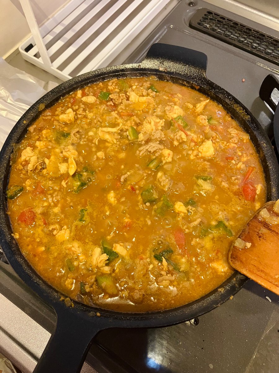 我ながら、夏野菜のキーマカレーがめっちゃ美味しかった🍅🥬🐓🍛🔥✨
(挽肉プラス、ささみが余ってたので入れた😂)