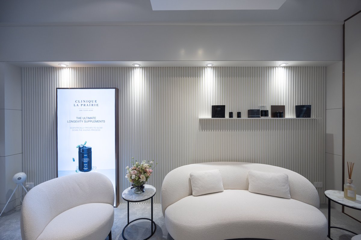 We are thrilled to share that we have opened the world’s first Holistic Health boutique in Singapore

Our longevity supplements are now available at the prestigious Marina Bay Sands. This incredible milestone marks a significant achievement for our brand
cliniquelaprairie-hh.com/the-worlds-fir…