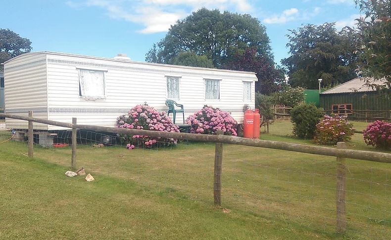 aroundaboutbrit's tweet photo. Nestled in the serene village of Branscombe, near Seaton, Coombe View Farm Camp and Caravan Site offer guests the perfect balance of tranquillity and adventure.
https://t.co/6HiO66XPXW
#CoombeViewFarm #CampingInDevon #RuralRetreat #FarmLife #CoombeViewFarmCampandCaravanSiteAAB https://t.co/kmrMpZtjHE